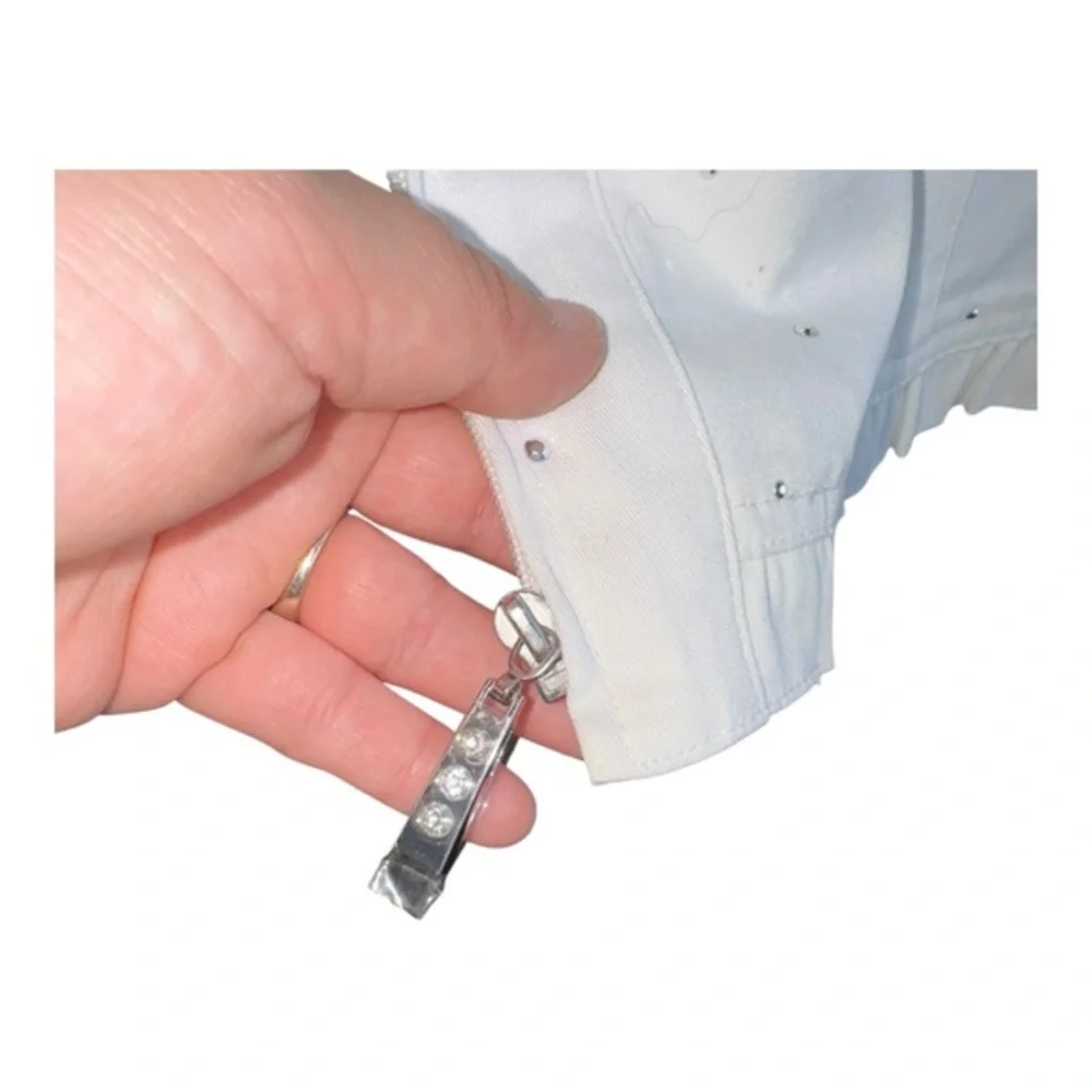 Quacker Factory Sparkle and Shine stretch jacket in white and silver‎ size 1X